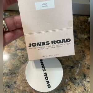 Jones Road What The Foundation- Light Clair